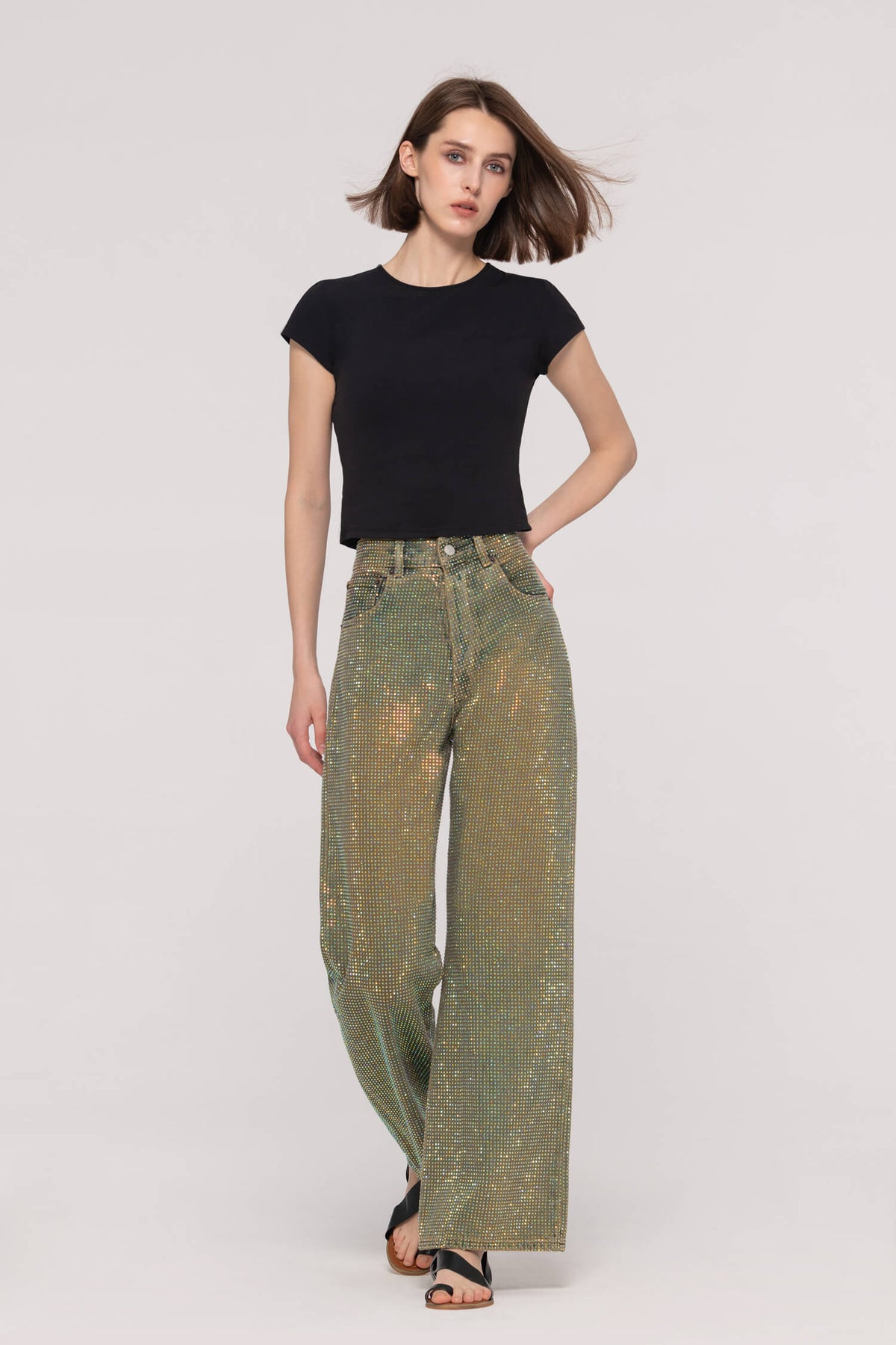 Mid-Waist Straight Studs Jeans